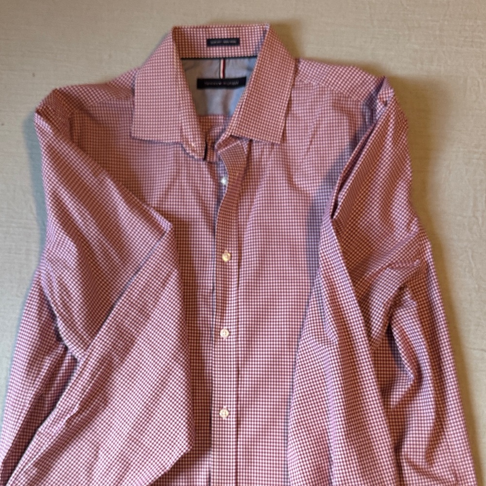 Tommy Hilfiger Men's Red Checkered Shirt
